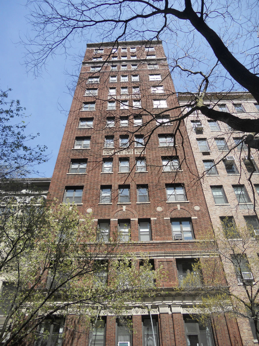 19 West 69th Street (Congress Hotel)