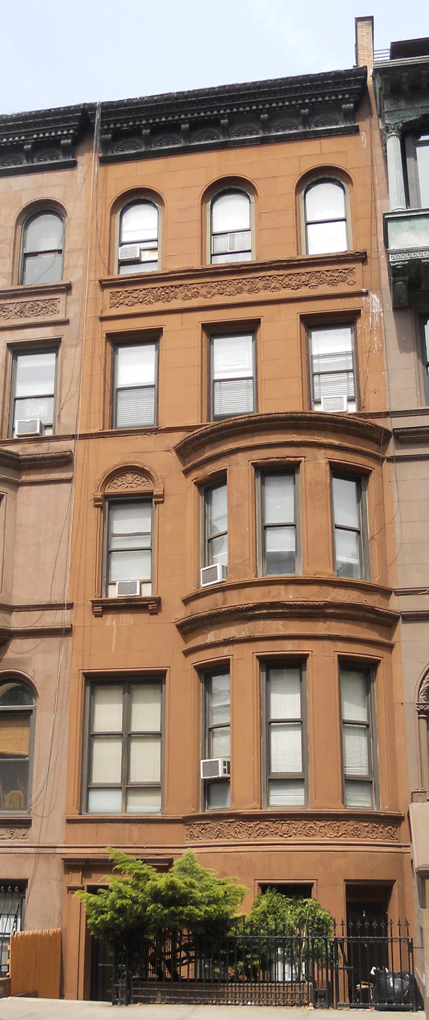 43 West 74th Street