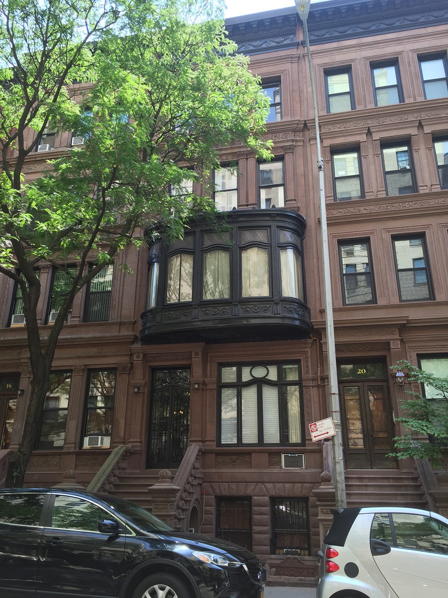 18 West 71st Street