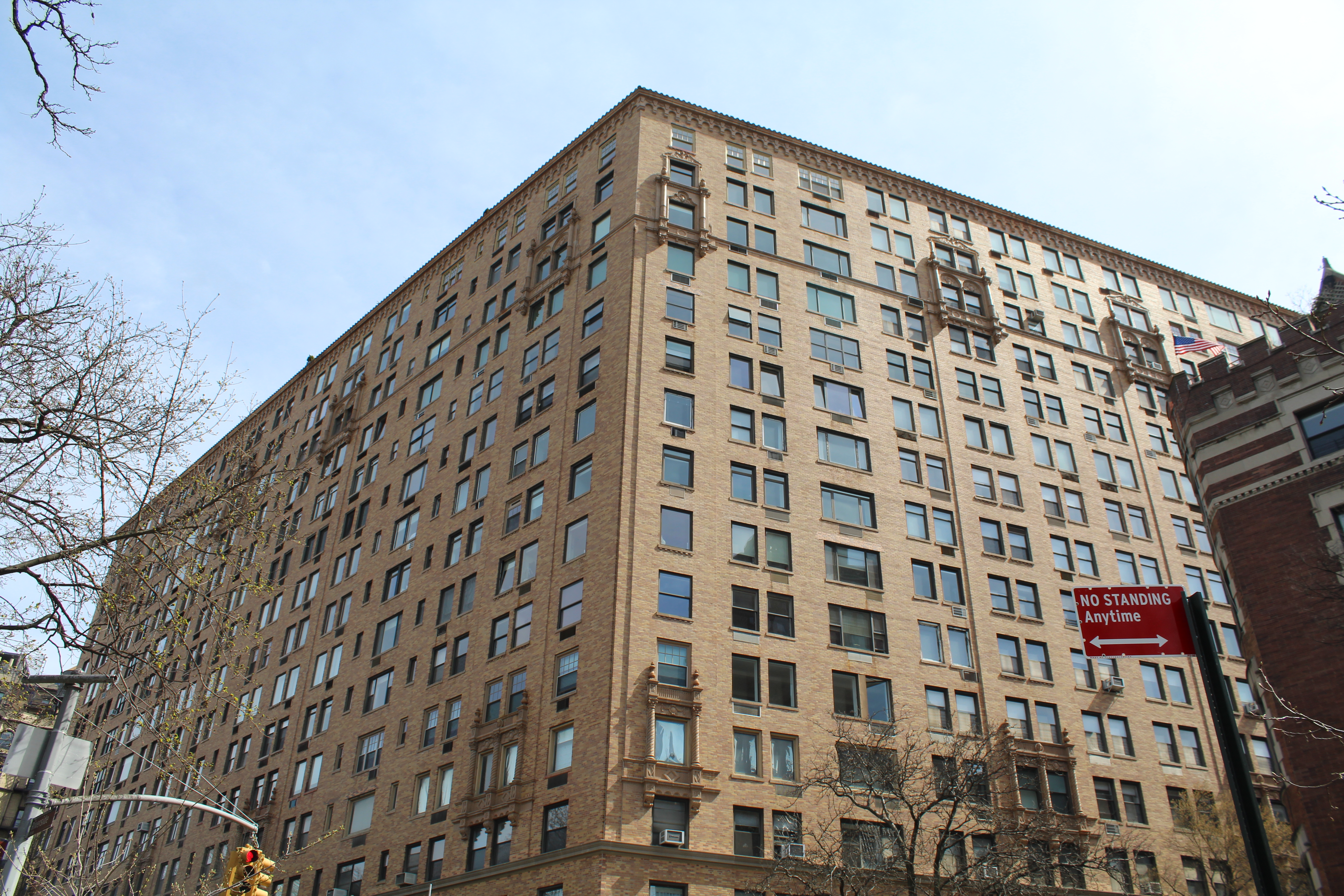 110-118 Riverside Drive, AKA 329-337 West 83rd Street, 348 West 84th Street