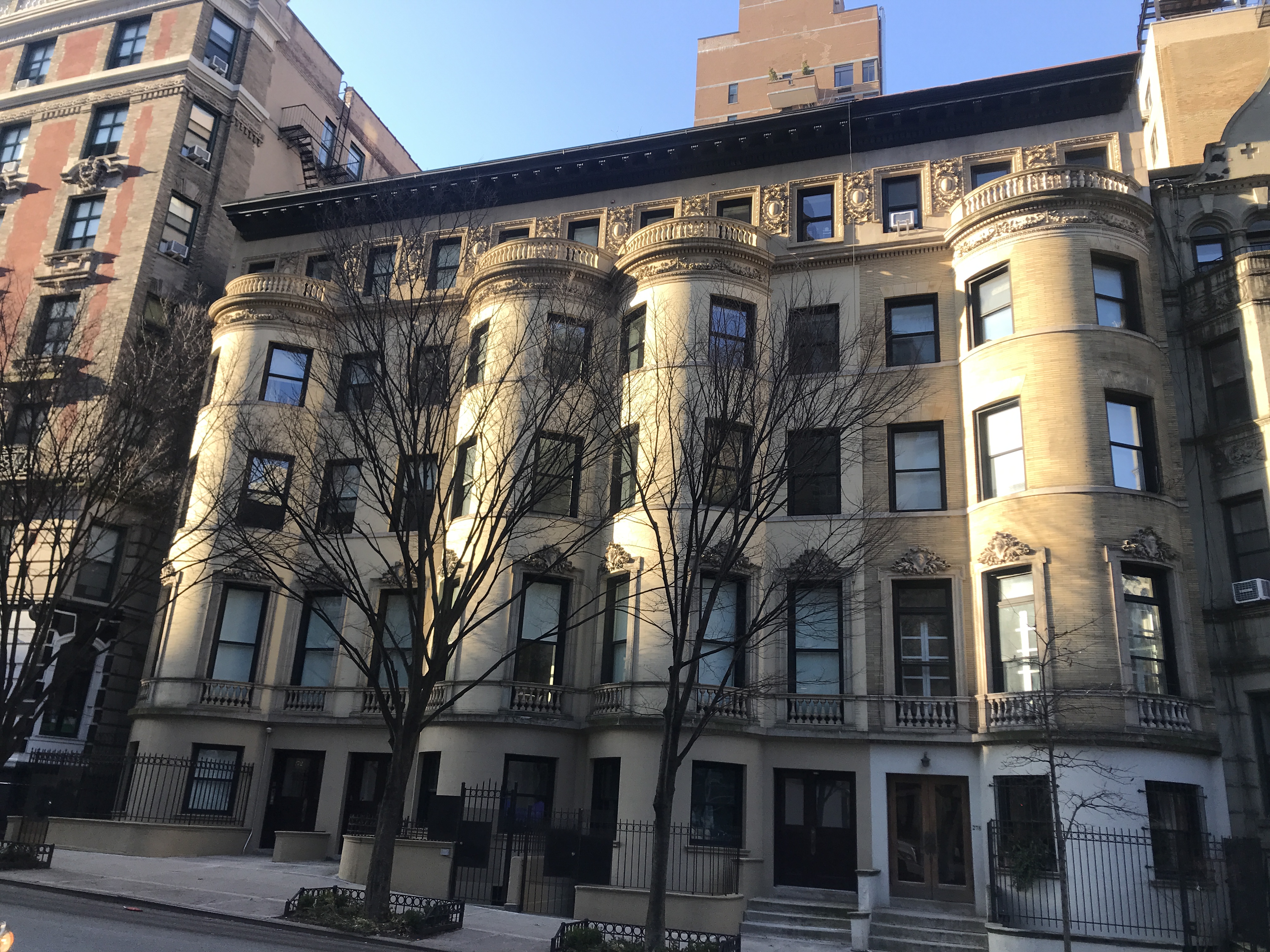 276 West 86th Street