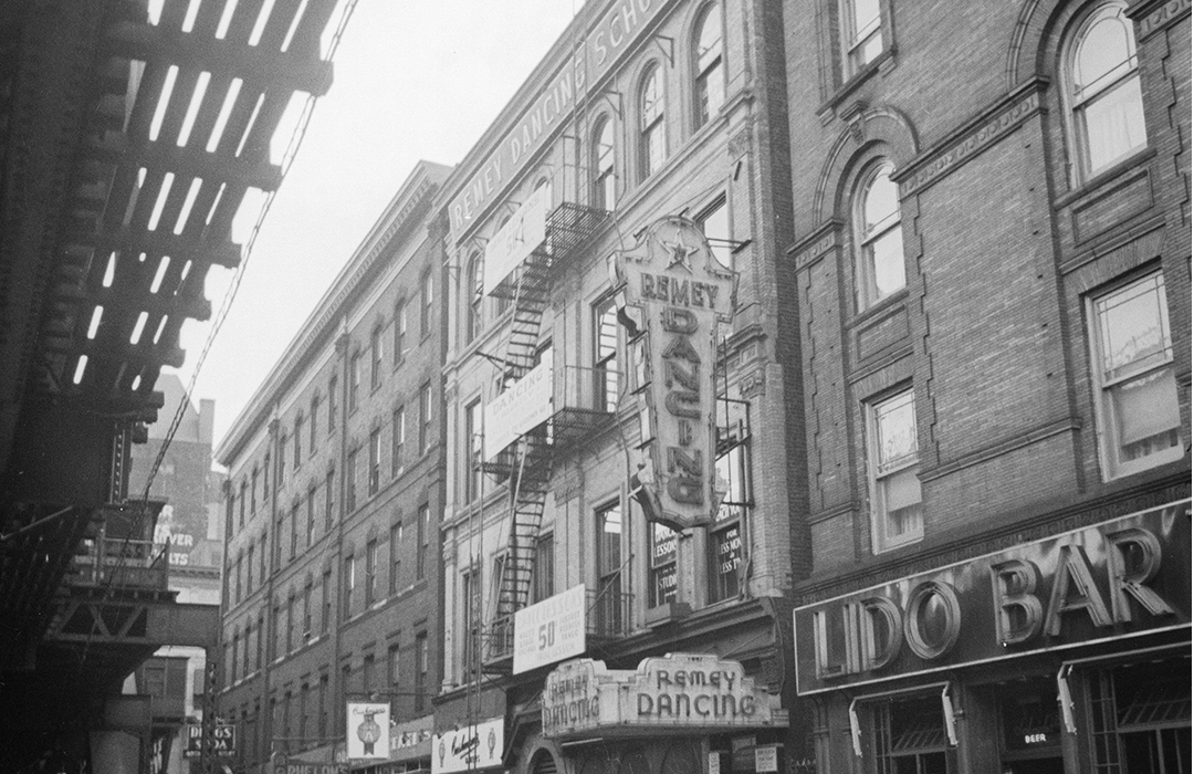 B&W NYC Tax Photo of 127 Columbus Avenue