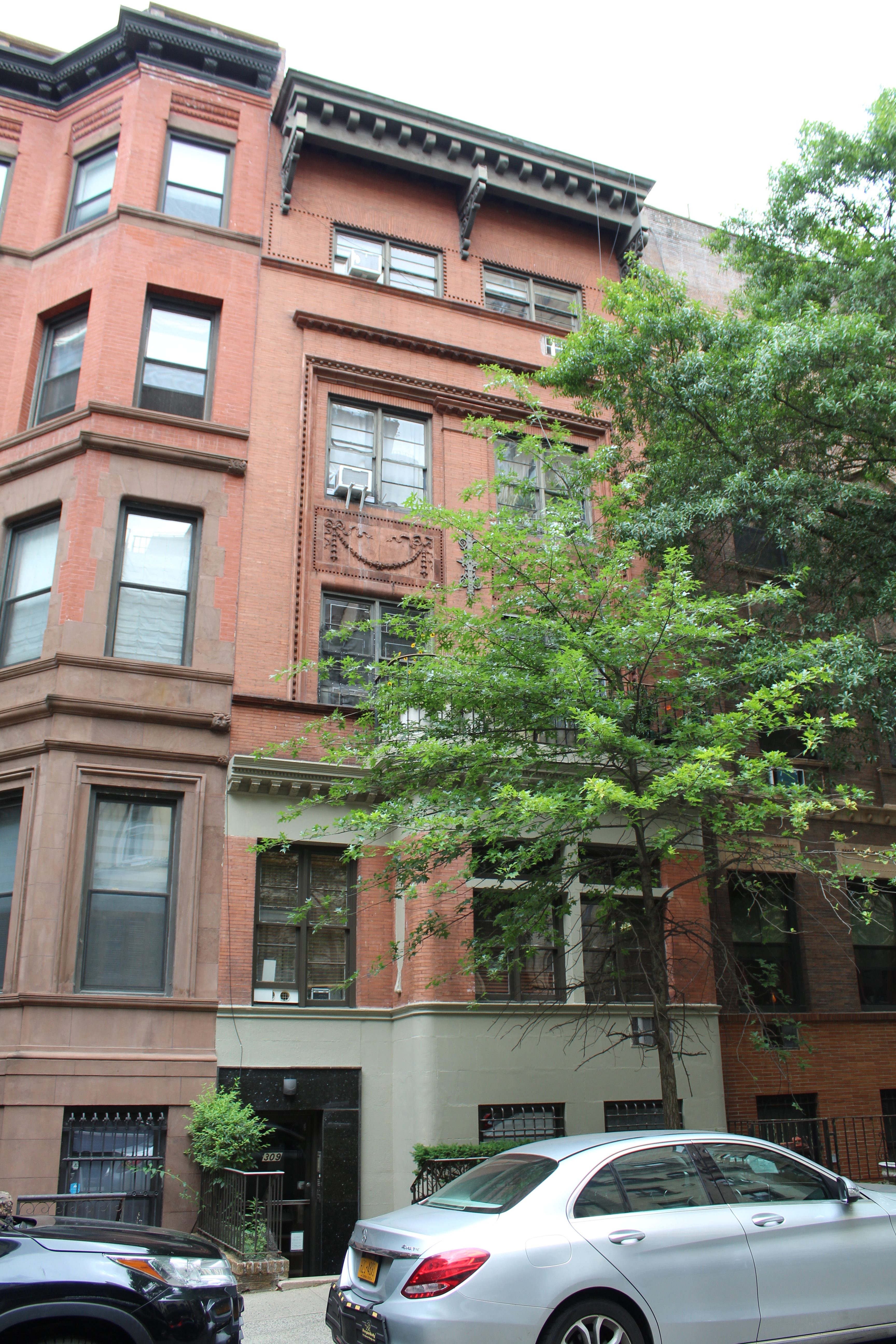 309 West 76th Street