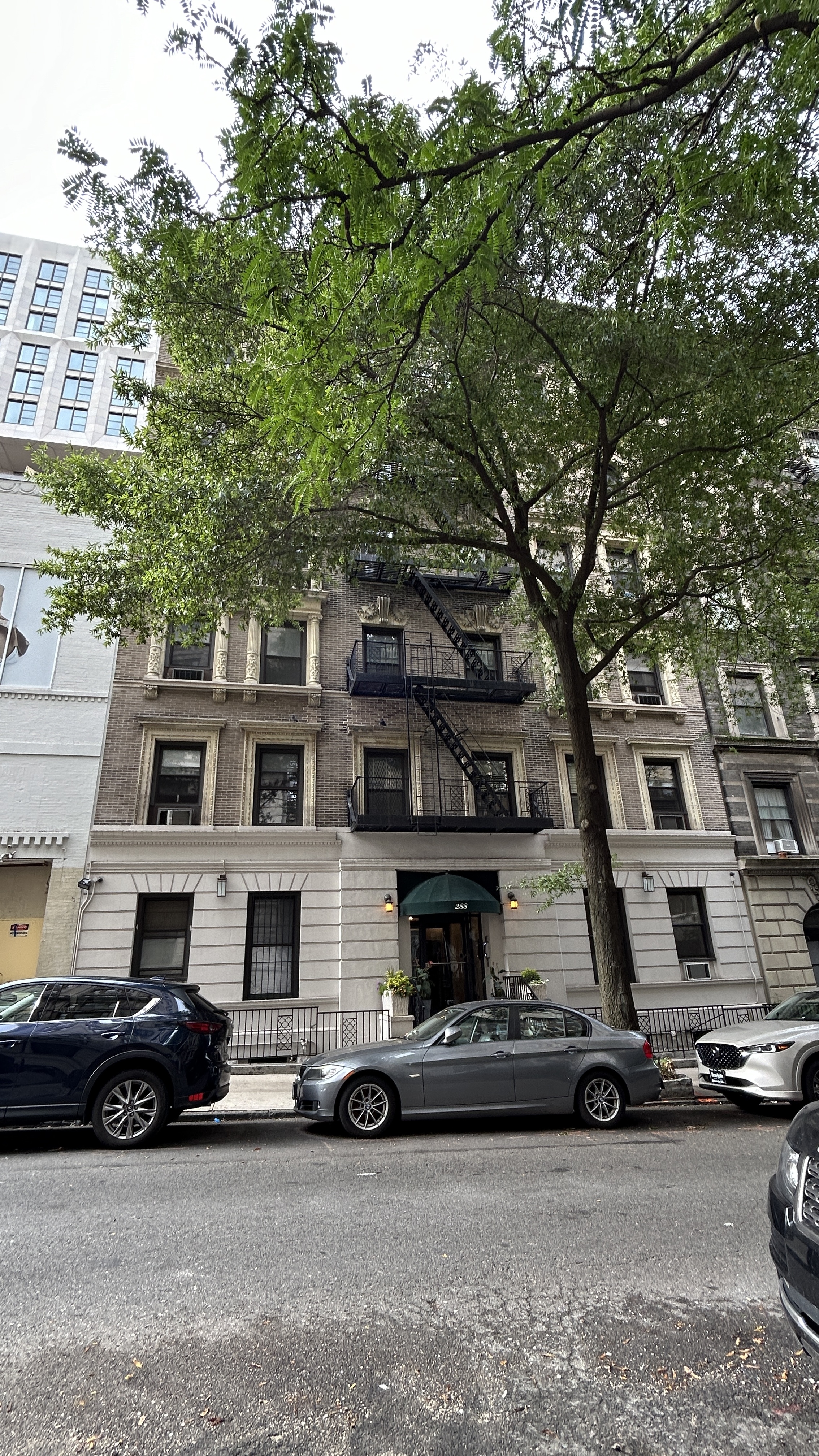 255 West 92nd Street