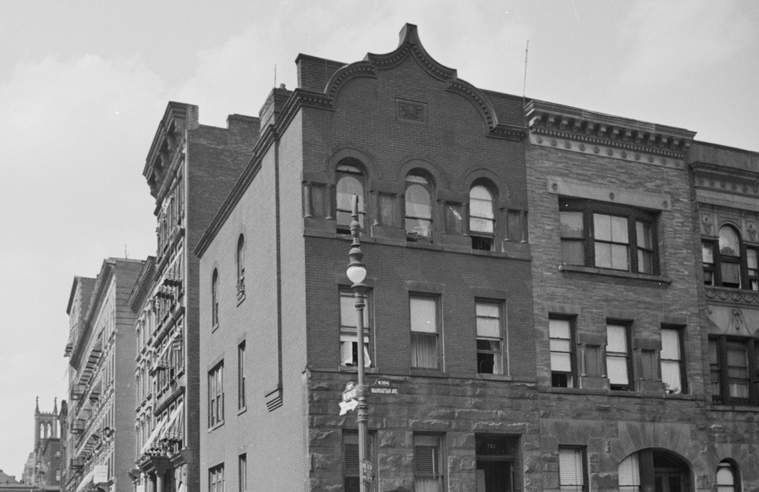 B&W Tax Photo of 101 Manhattan Ave, Courtesy of NYC Municipal Archives.