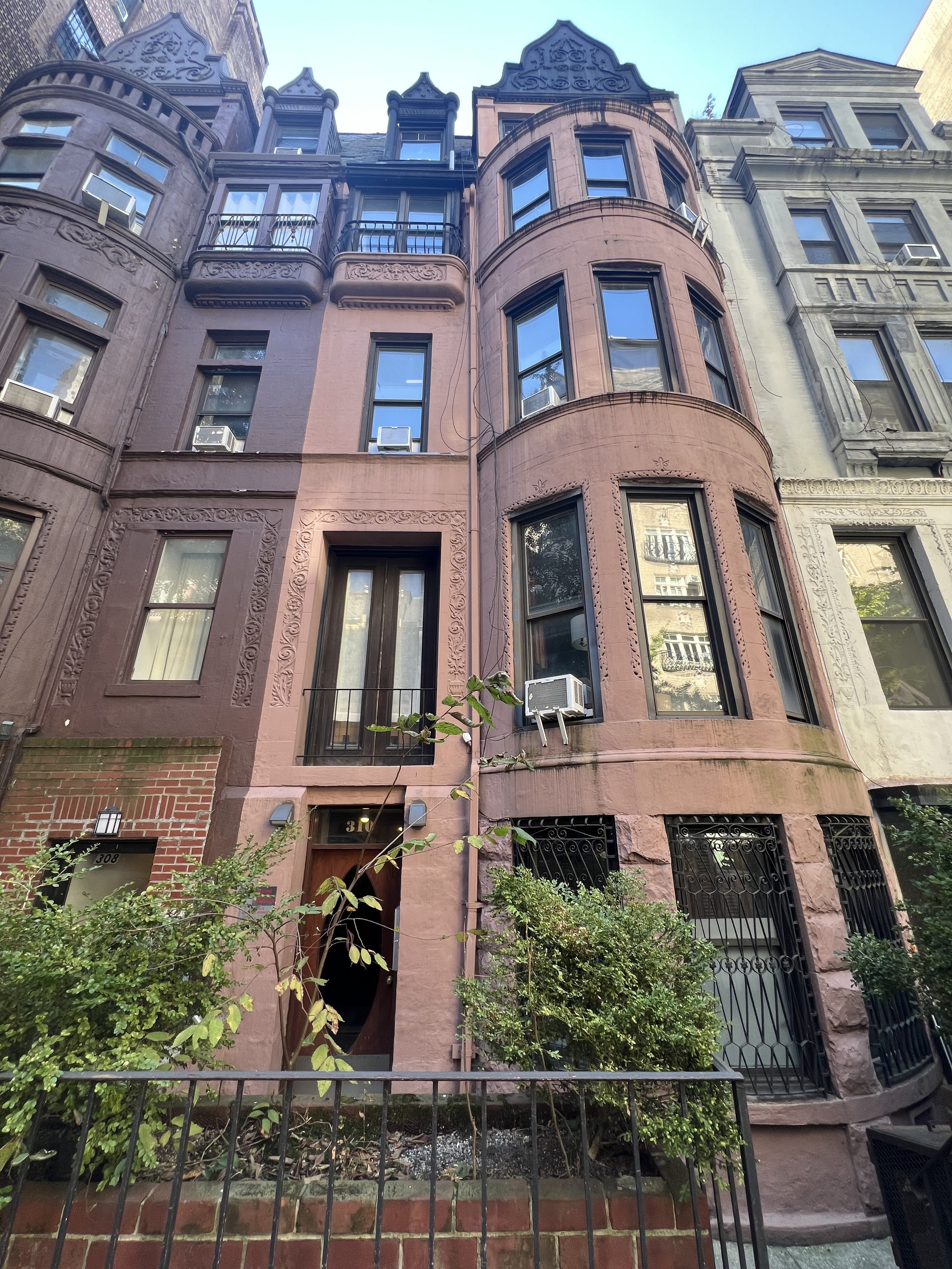 310 West 89th Street