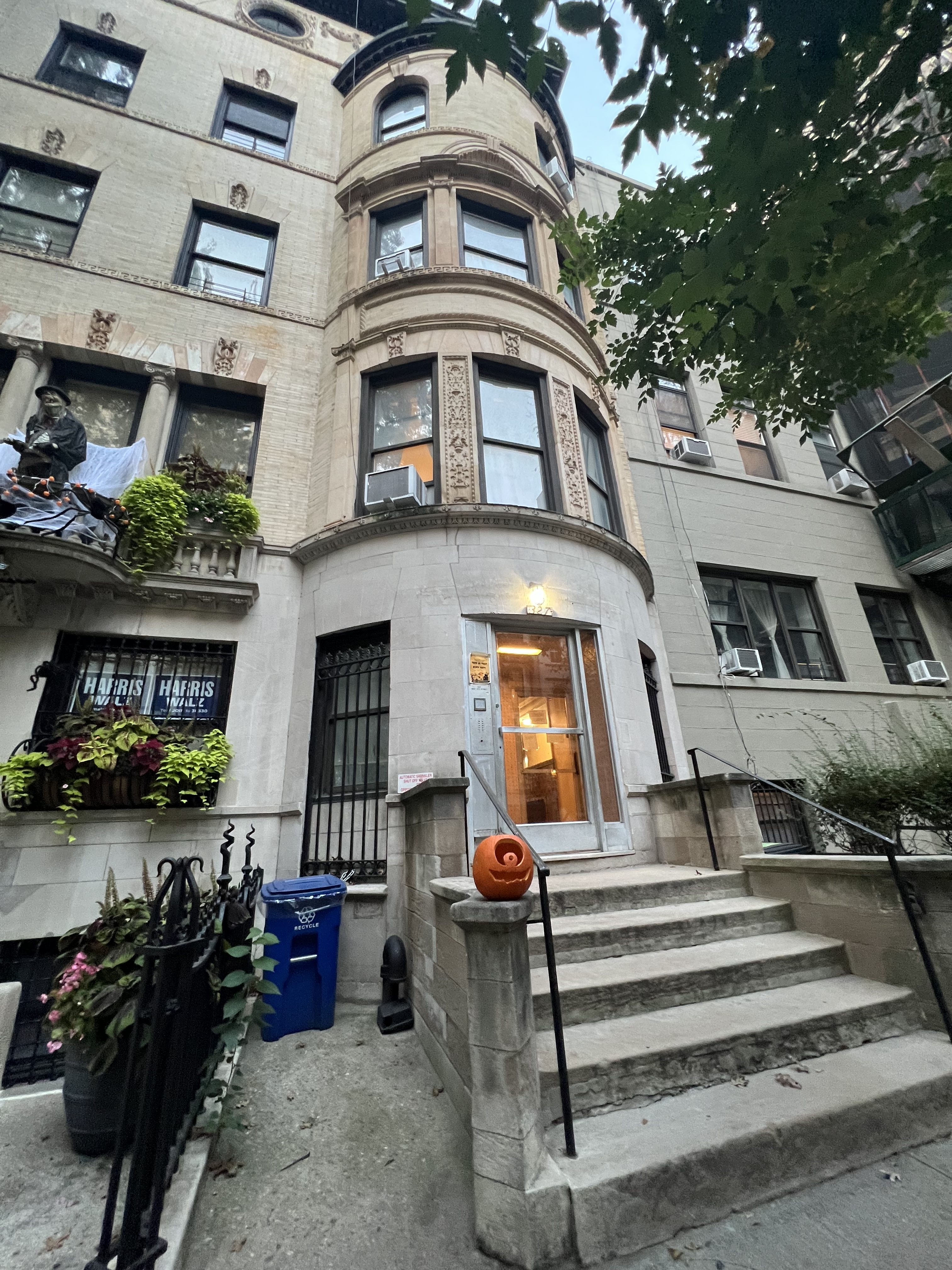 327 West 87th Street