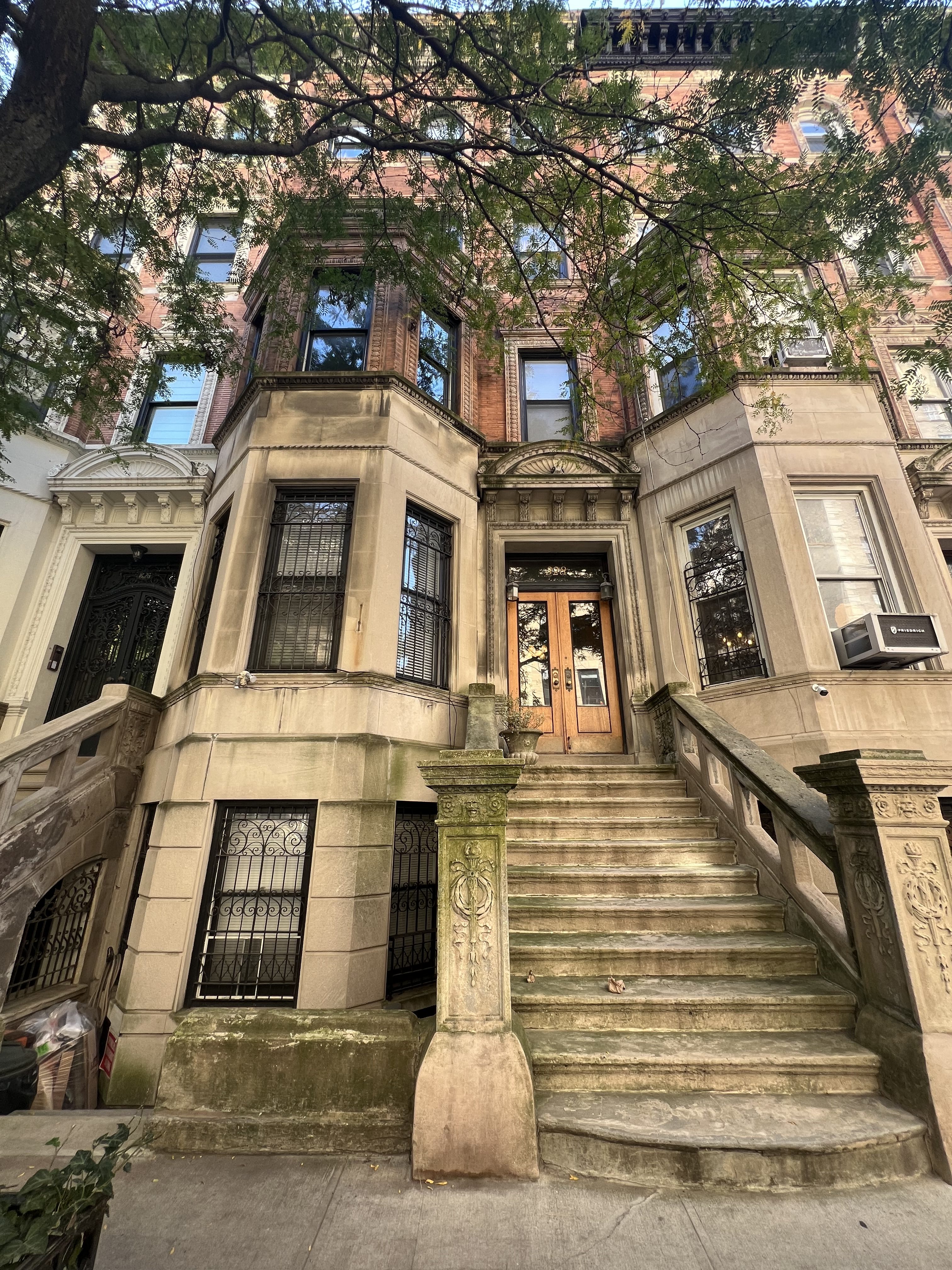 328 West 89th Street