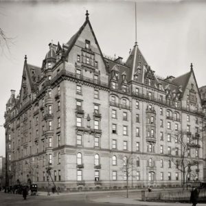 B&W Photo of Dakota Building from south east