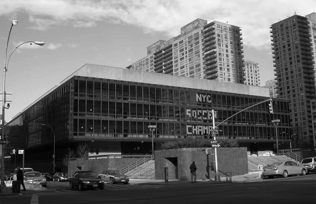 B&W Photo of 122 Amsterdam Avenue